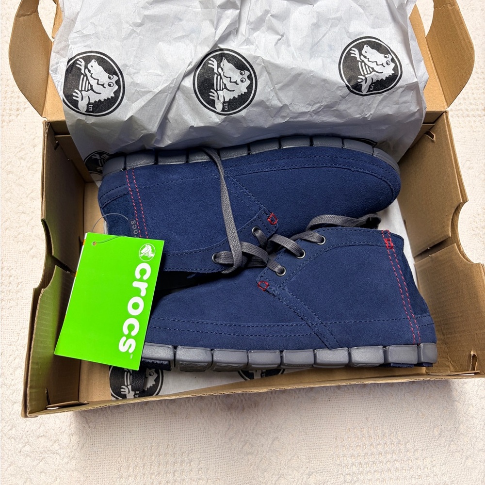 CROCS Mens Blue Stretch Sole Desert Boot- brand new